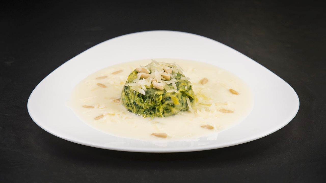 Flan di spinaci in fonduta di Provolone Valpadana DOP dolce