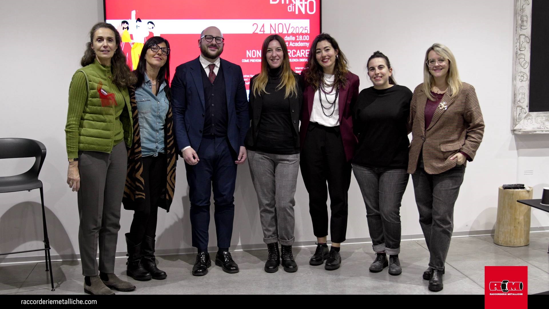 Raccorderie Metalliche<br> Non ti sporcare. Come prevenire la violenza digitale